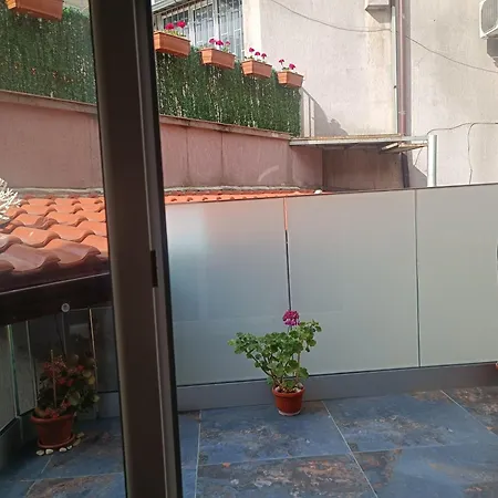 아파트 Cozy Flat Sisilia Center 바르나